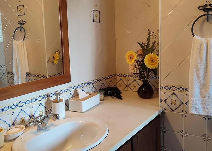 ゲストハウス Travessa Da Arieira 4*